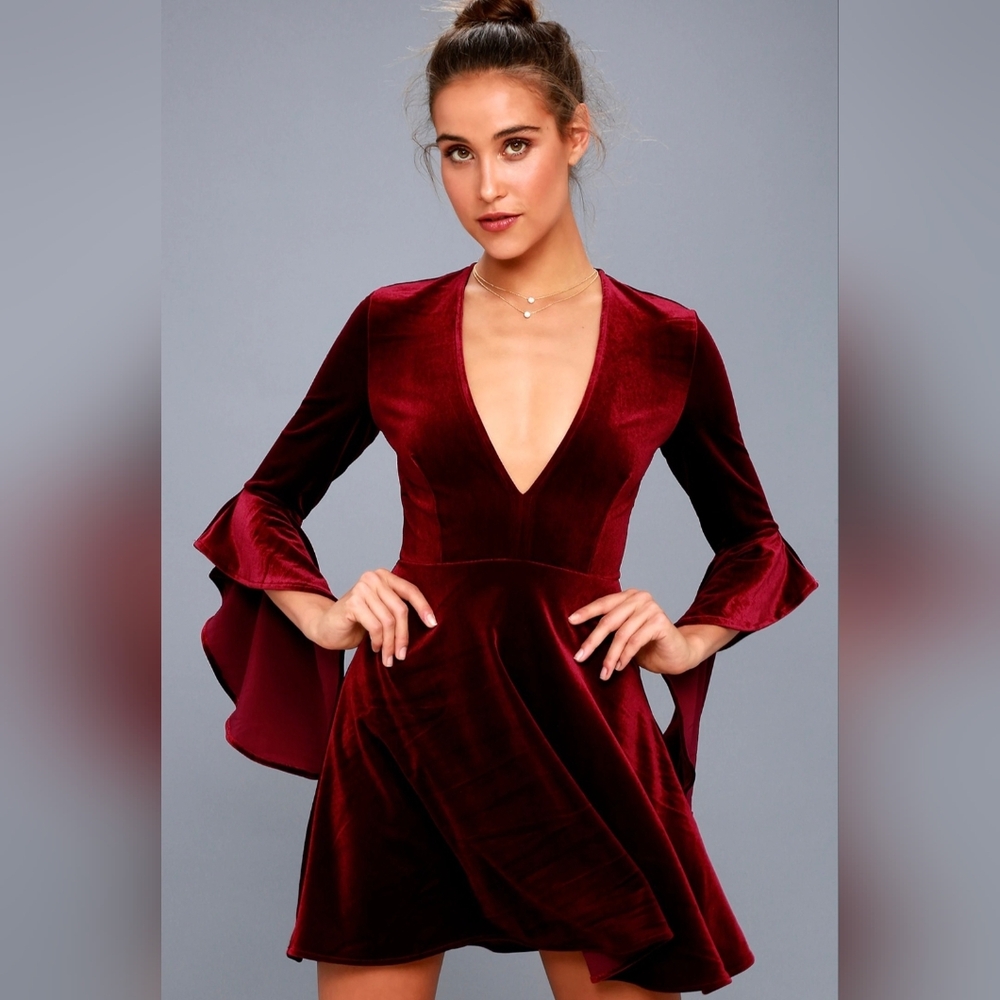 LULUs Wrapped in Luxe Burgundy Velvet Bell Sleeve Dress Red Size Large